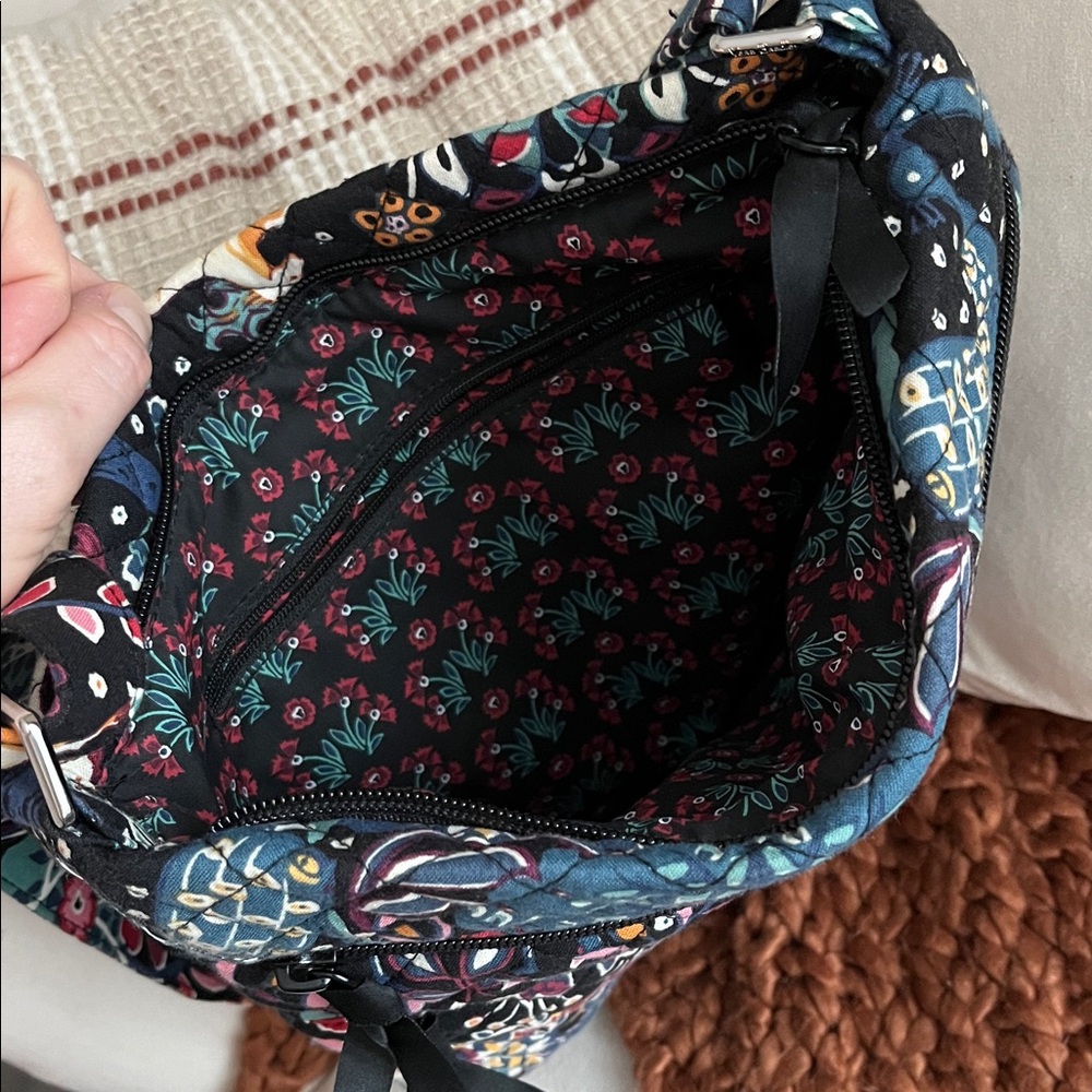 Vera Bradley Enchantment Paisley Triple Zip Hipster Crossbody Quilted Bag - Picture 5 of 7